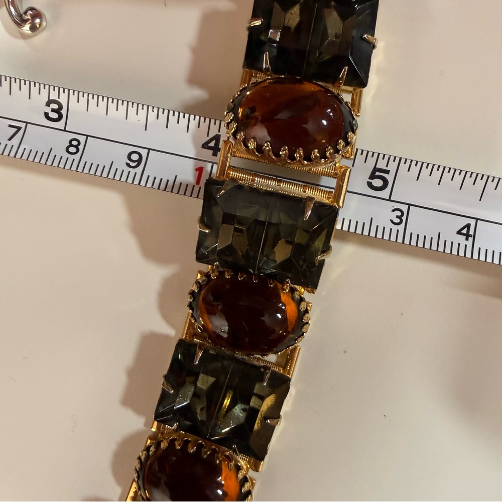 Antique 1930’s 40’s art deco oversized Amber Grey Glass Wide Gold Bracelet - Picture 12 of 17